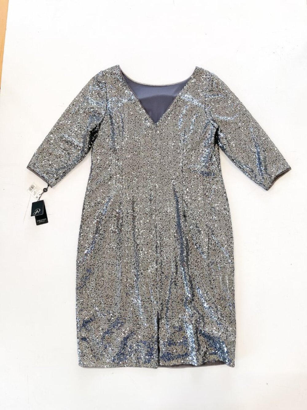 Adrianna Papell size 16w Silver Sheath Dress - Picture 7 of 9